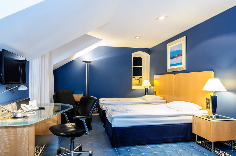Hotel Hugo Business & Spa Kędzierzyn-Koźle Dış mekan fotoğraf